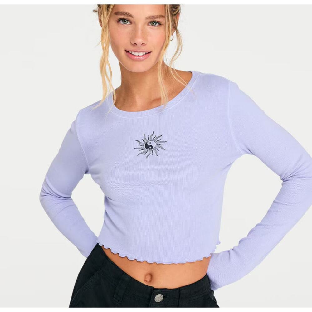 Seriously Soft Aeropostale Baby Dee Top Womens L Lilac Sun Graphic Cropped